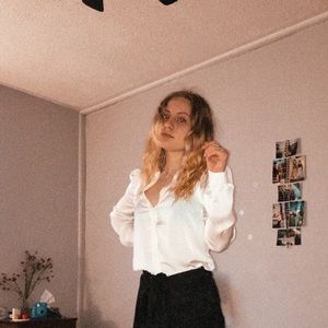 Meet your Posher, Akacia